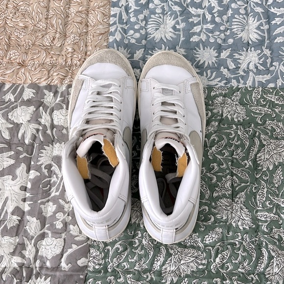 Nike Women’s Blazer '77 Vintage Mid Light Bone Sneaker Size 8 - Picture 9 of 15